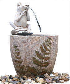 Китай Средняя обнаженная вода сада фонтана смолы лягушки/смолы отличает фонтаном мини фонтана декоративным поставщик